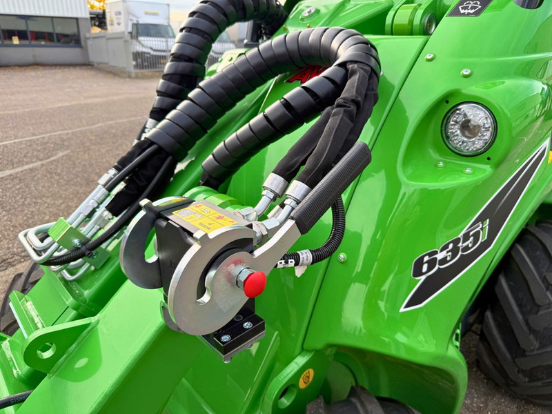 Wheel loader Avant 635i TDS: picture 8