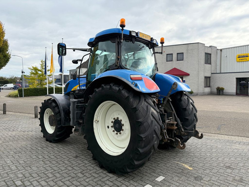 New Holland T7040 Power Command - Farm tractor: picture 2 New Holland T7040 Power Command - Farm tractor: picture 2