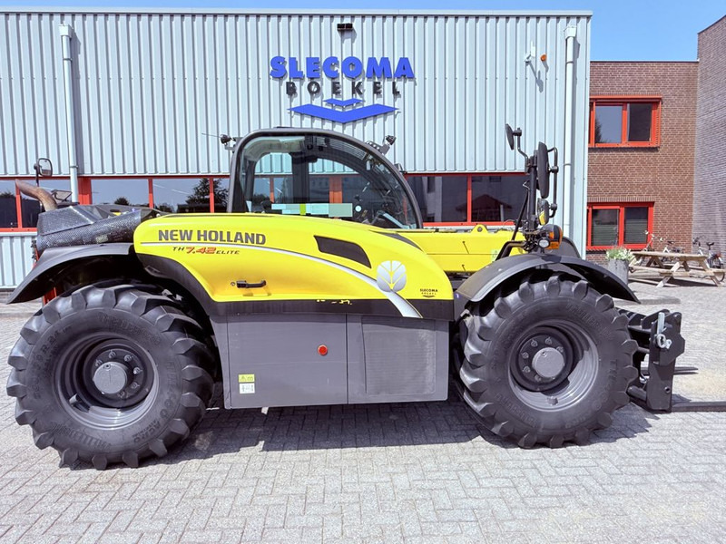 Leasing of New Holland TH7.42 Telehandler New Holland TH7.42 Telehandler: picture 12 Leasing of New Holland TH7.42 Telehandler New Holland TH7.42 Telehandler: picture 12