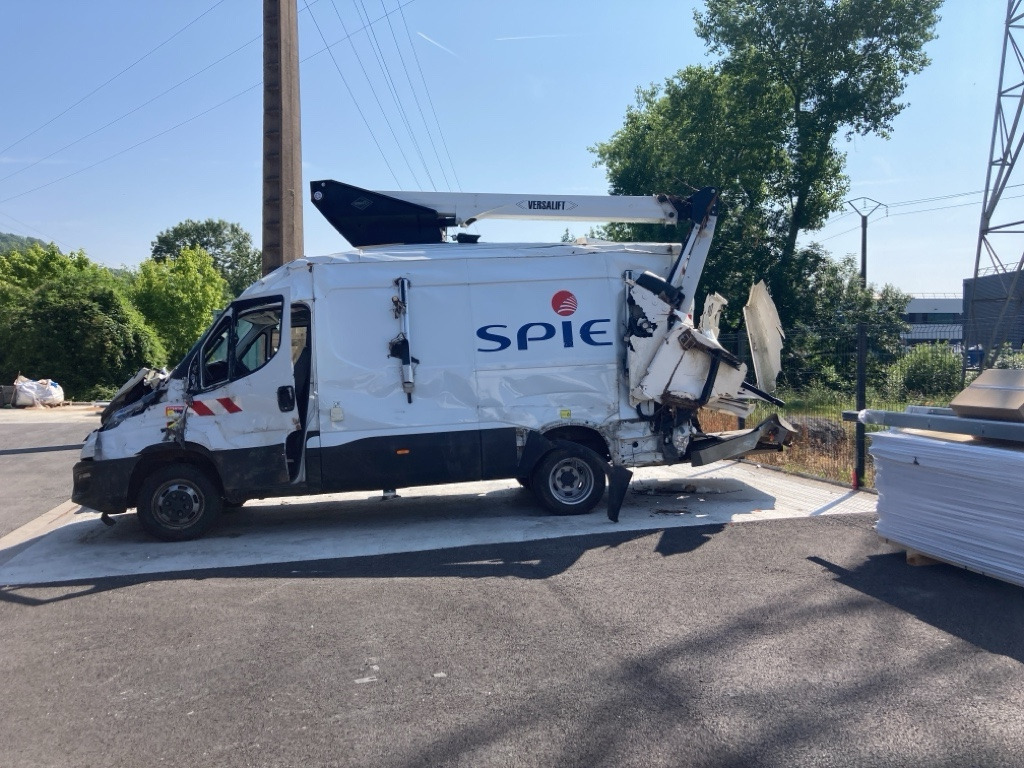 IVECO DAILY FOURGON  50C18 - Truck mounted aerial platform: picture 3 IVECO DAILY FOURGON  50C18 - Truck mounted aerial platform: picture 3