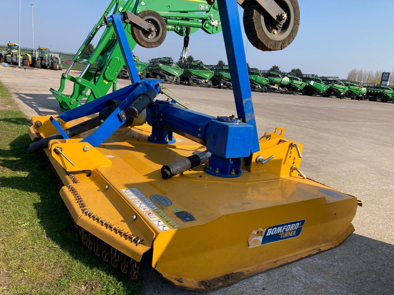 Bomford Turner Triblade3000 - Flail mower/ Mulcher: picture 2 Bomford Turner Triblade3000 - Flail mower/ Mulcher: picture 2