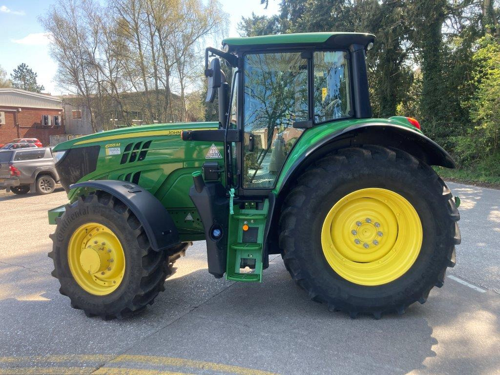 John Deere 6155M - Farm tractor: picture 4 John Deere 6155M - Farm tractor: picture 4