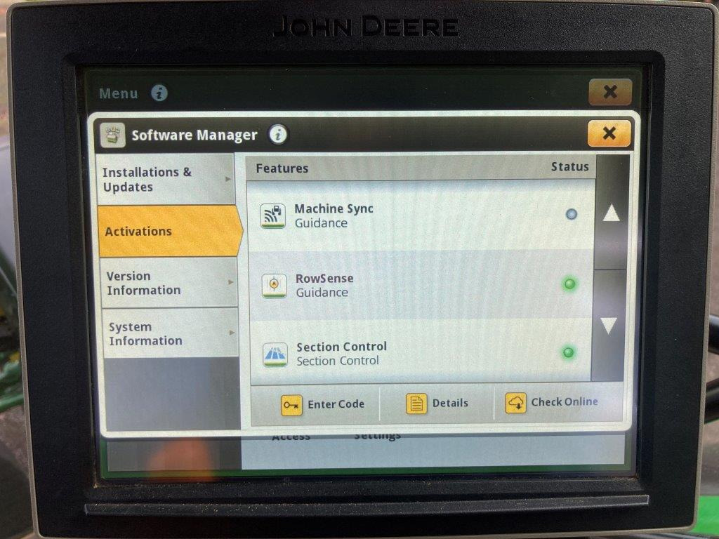 Farm tractor John Deere 6R 215: picture 19