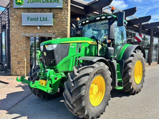 John Deere 6R 250 - Farm tractor: picture 1 John Deere 6R 250 - Farm tractor: picture 1
