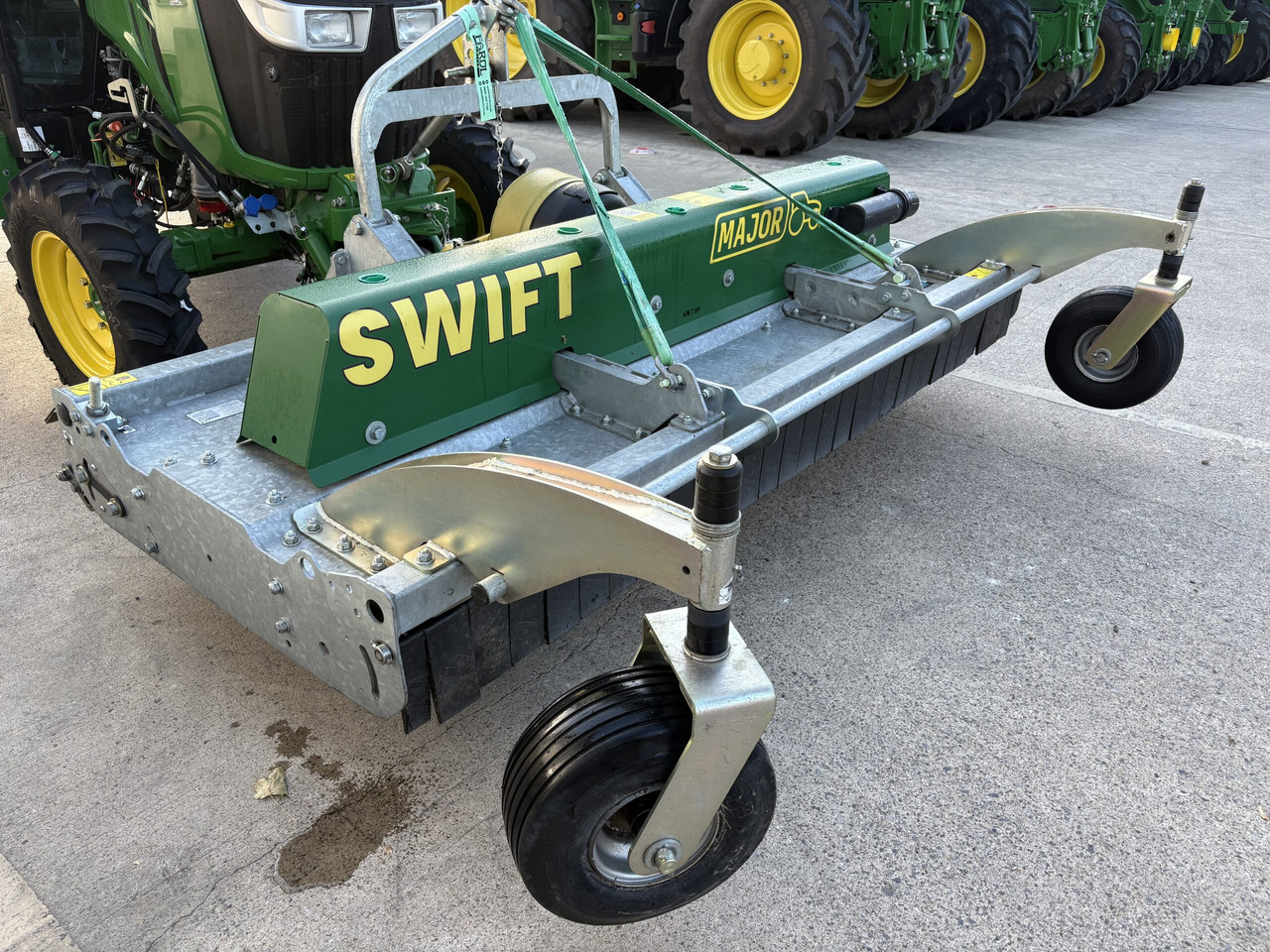 Major front Mounted Roller Mower MJ71-240F - Flail mower: picture 5 Major front Mounted Roller Mower MJ71-240F - Flail mower: picture 5