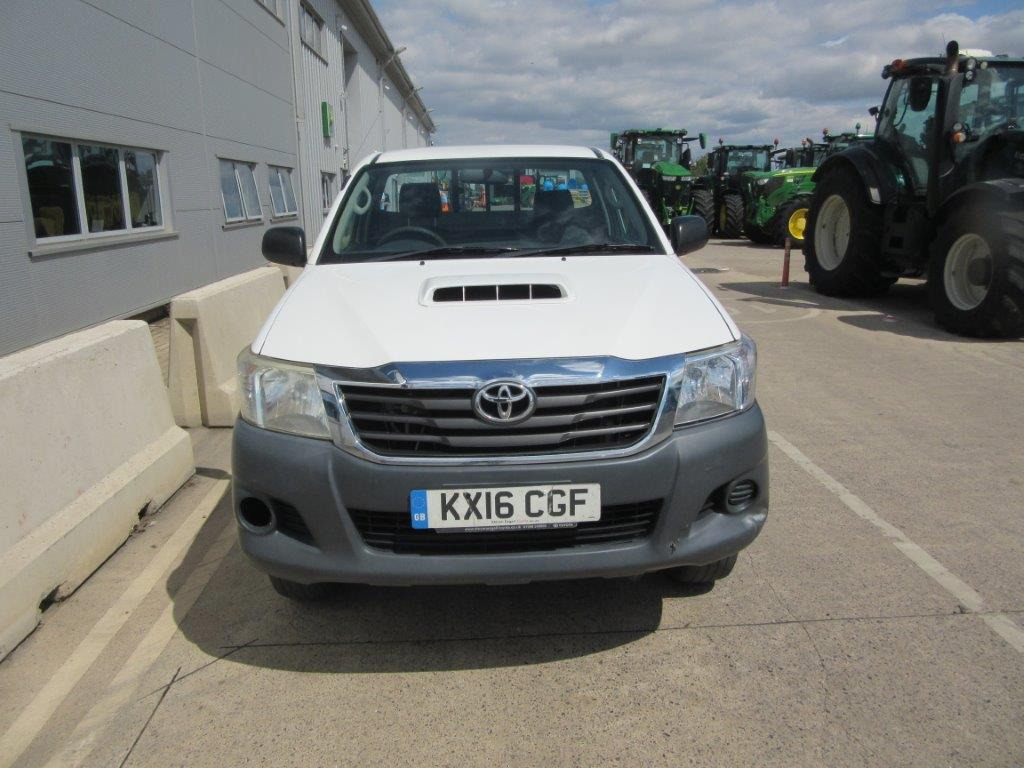Leasing of  TOYOTA HILUX HI-LUXURY ACTIVE D-4D SINGLE CAB TOYOTA HILUX HI-LUXURY ACTIVE D-4D SINGLE CAB: picture 9