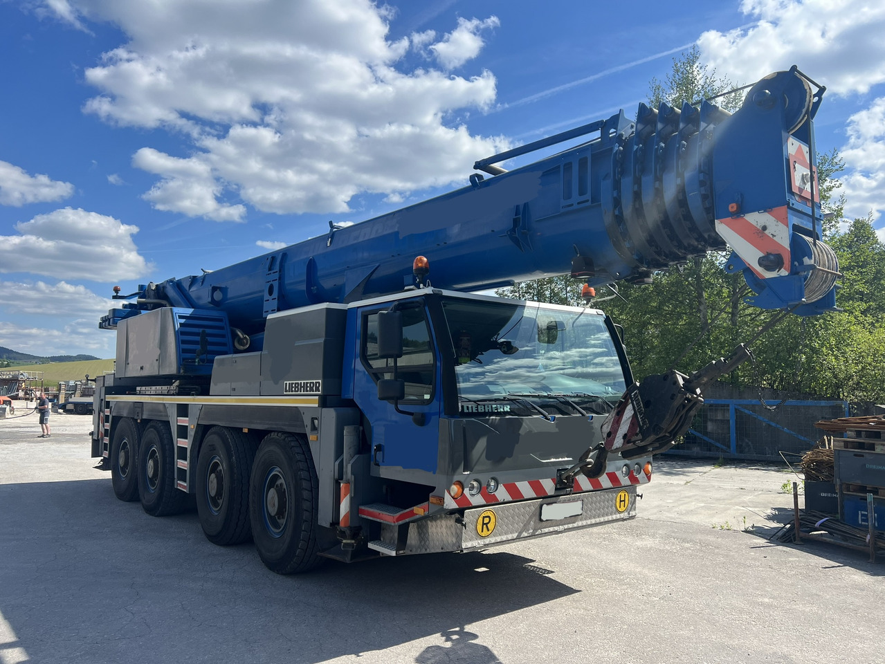 LIEBHERR LTM 1090 - All terrain crane: picture 1 LIEBHERR LTM 1090 - All terrain crane: picture 1