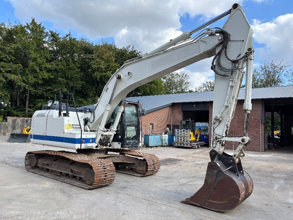 CAT 320E - Crawler excavator: picture 4 CAT 320E - Crawler excavator: picture 4