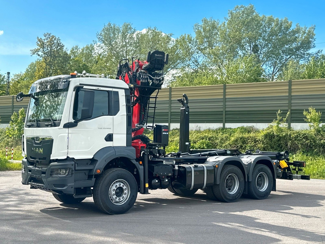MAN TGS 33.440 6x4 Epsilon 170Z MultiLift 20s56 - Hook lift truck, Crane truck: picture 2 MAN TGS 33.440 6x4 Epsilon 170Z MultiLift 20s56 - Hook lift truck, Crane truck: picture 2