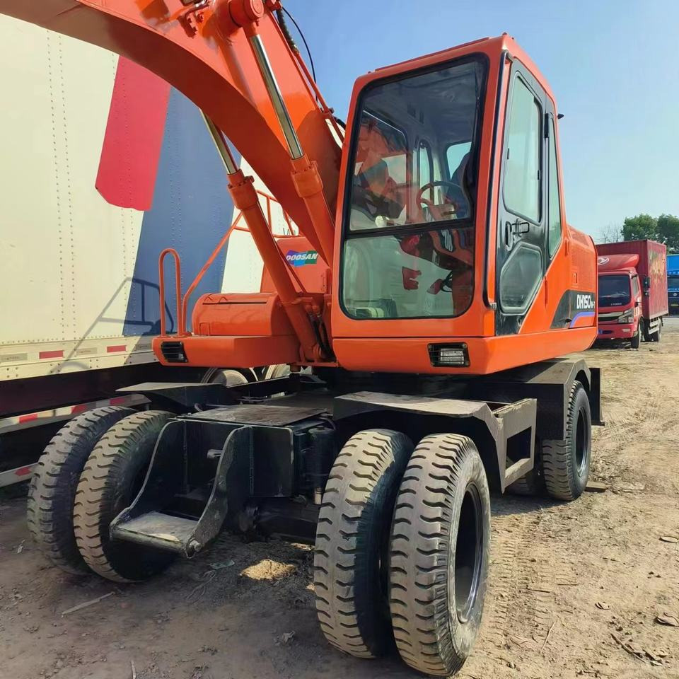 Doosan DH 150 LC-7 - Wheel excavator: picture 4 Doosan DH 150 LC-7 - Wheel excavator: picture 4