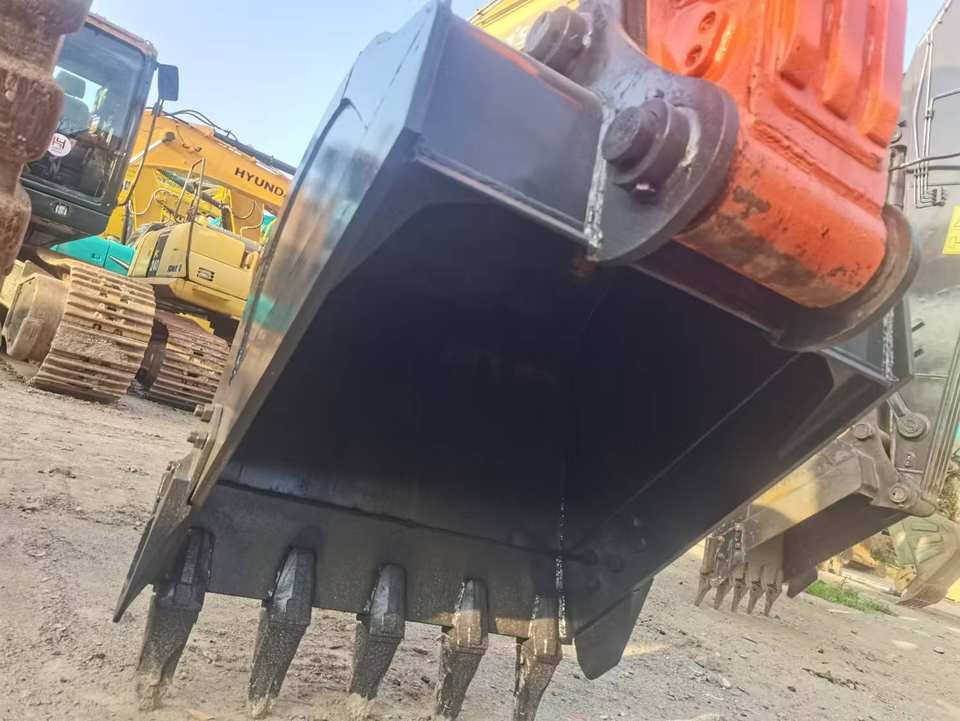 Doosan DX 225 - Crawler excavator: picture 3 Doosan DX 225 - Crawler excavator: picture 3