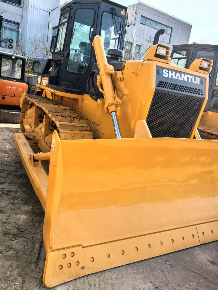 SHANTUI SD16 - Bulldozer: picture 1 SHANTUI SD16 - Bulldozer: picture 1