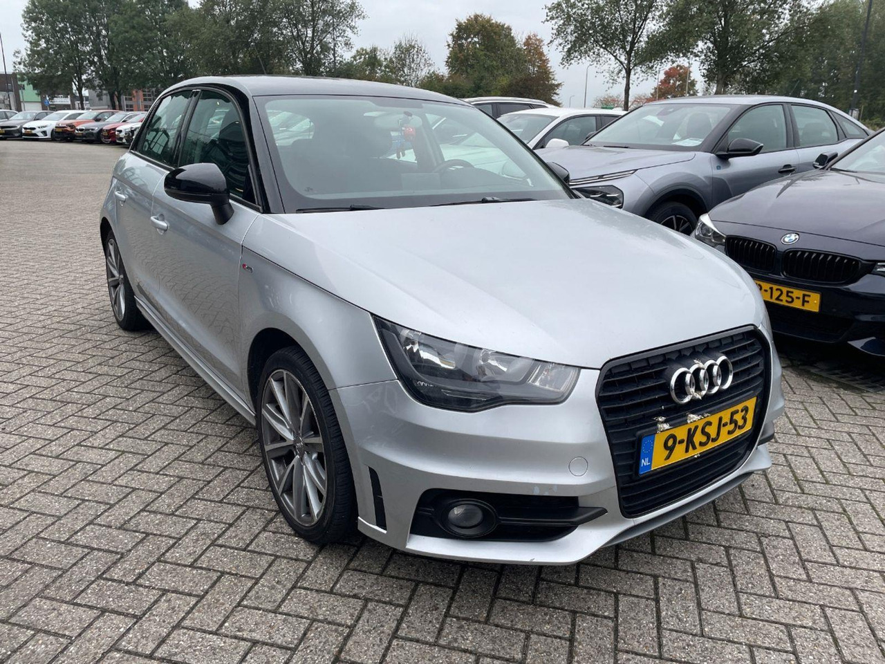 Audi A1 Sportback 1.2 TFSI Admired | 2013 | 216.082 km | 9KSJ53 | NAP: Logisch - Hatchback: picture 2 Audi A1 Sportback 1.2 TFSI Admired | 2013 | 216.082 km | 9KSJ53 | NAP: Logisch - Hatchback: picture 2
