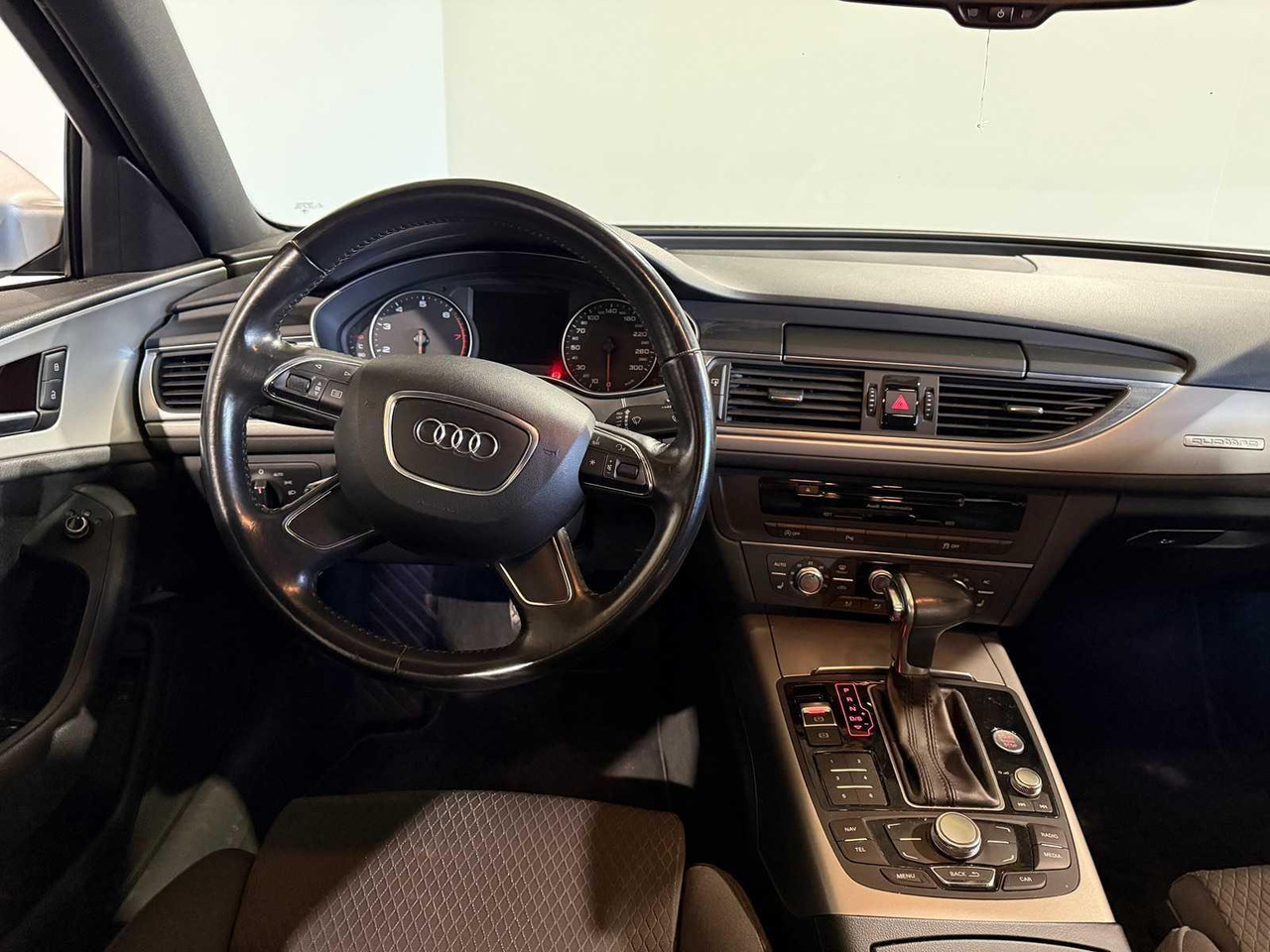 Audi A6 Limousine 2.8 FSI KH-288-P 236.914 km - Car: picture 4 Audi A6 Limousine 2.8 FSI KH-288-P 236.914 km - Car: picture 4