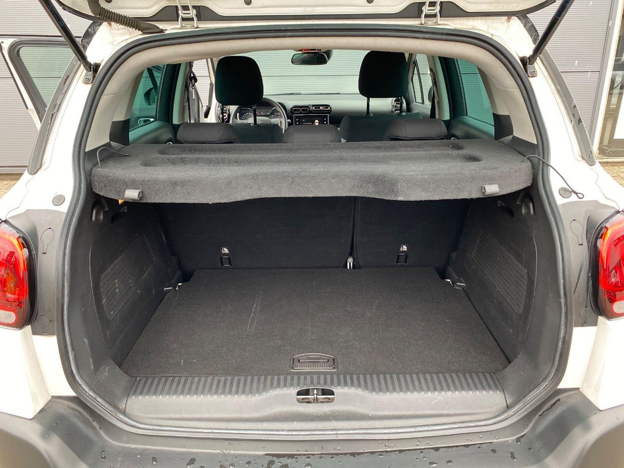 SUV Citroen C3 Aircross 1.2 PureTech S&S Origins | 2020 | 102.057 km | H884TR | NAP: Logisch: picture 8 SUV Citroen C3 Aircross 1.2 PureTech S&S Origins | 2020 | 102.057 km | H884TR | NAP: Logisch: picture 8