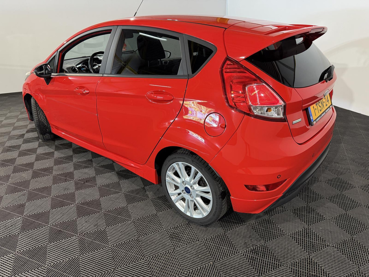 Ford | Fiesta | 1.0 EcoBoost Hot Hatch | 2014 | 193.394 km | 1TSN24 | Logisch - Hatchback: picture 3 Ford | Fiesta | 1.0 EcoBoost Hot Hatch | 2014 | 193.394 km | 1TSN24 | Logisch - Hatchback: picture 3