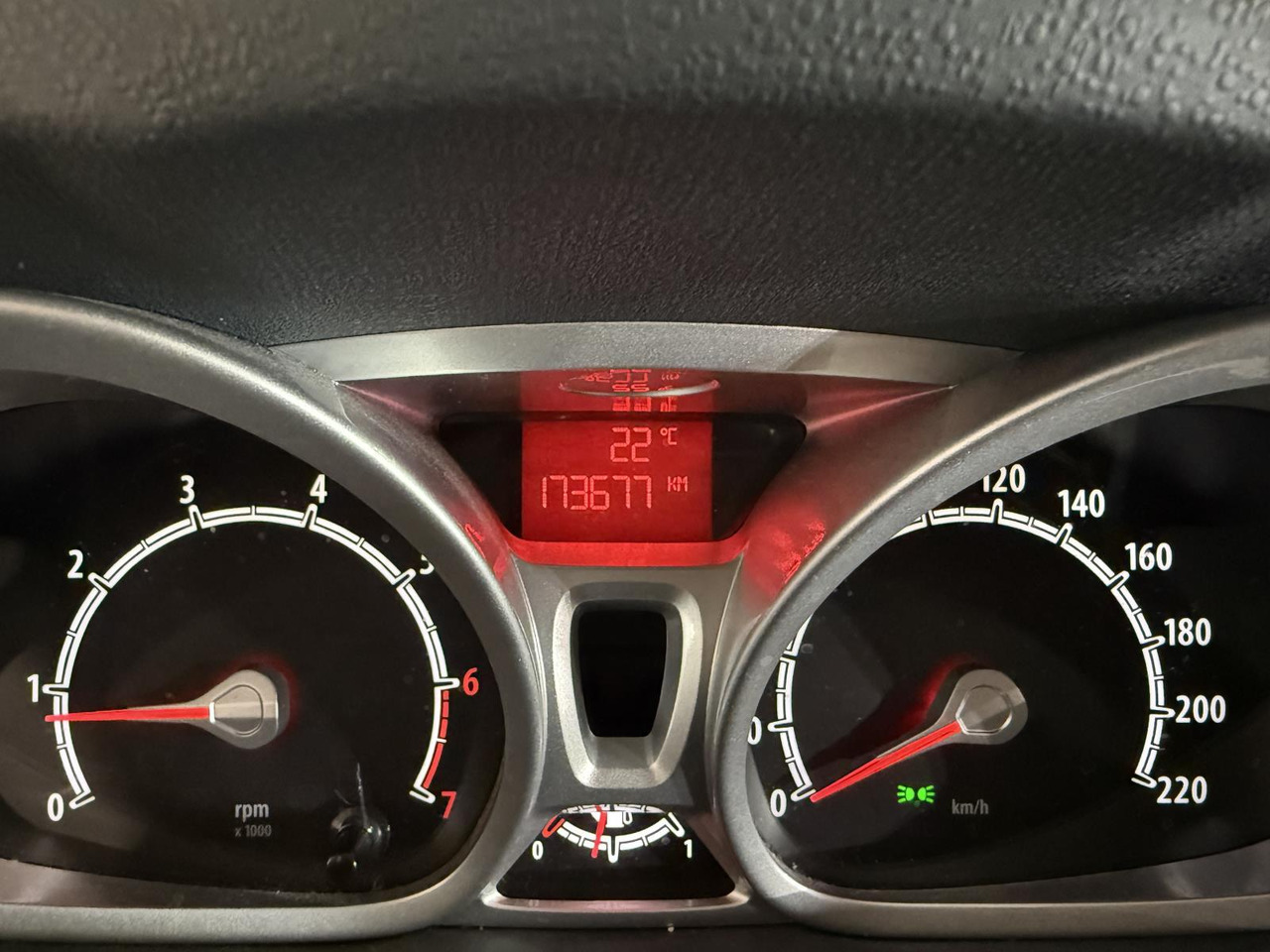 Ford | Fiesta | 1.25 Titanium | 2010 | 173.667 km | 98NVT9 | Logisch - Hatchback: picture 2 Ford | Fiesta | 1.25 Titanium | 2010 | 173.667 km | 98NVT9 | Logisch - Hatchback: picture 2