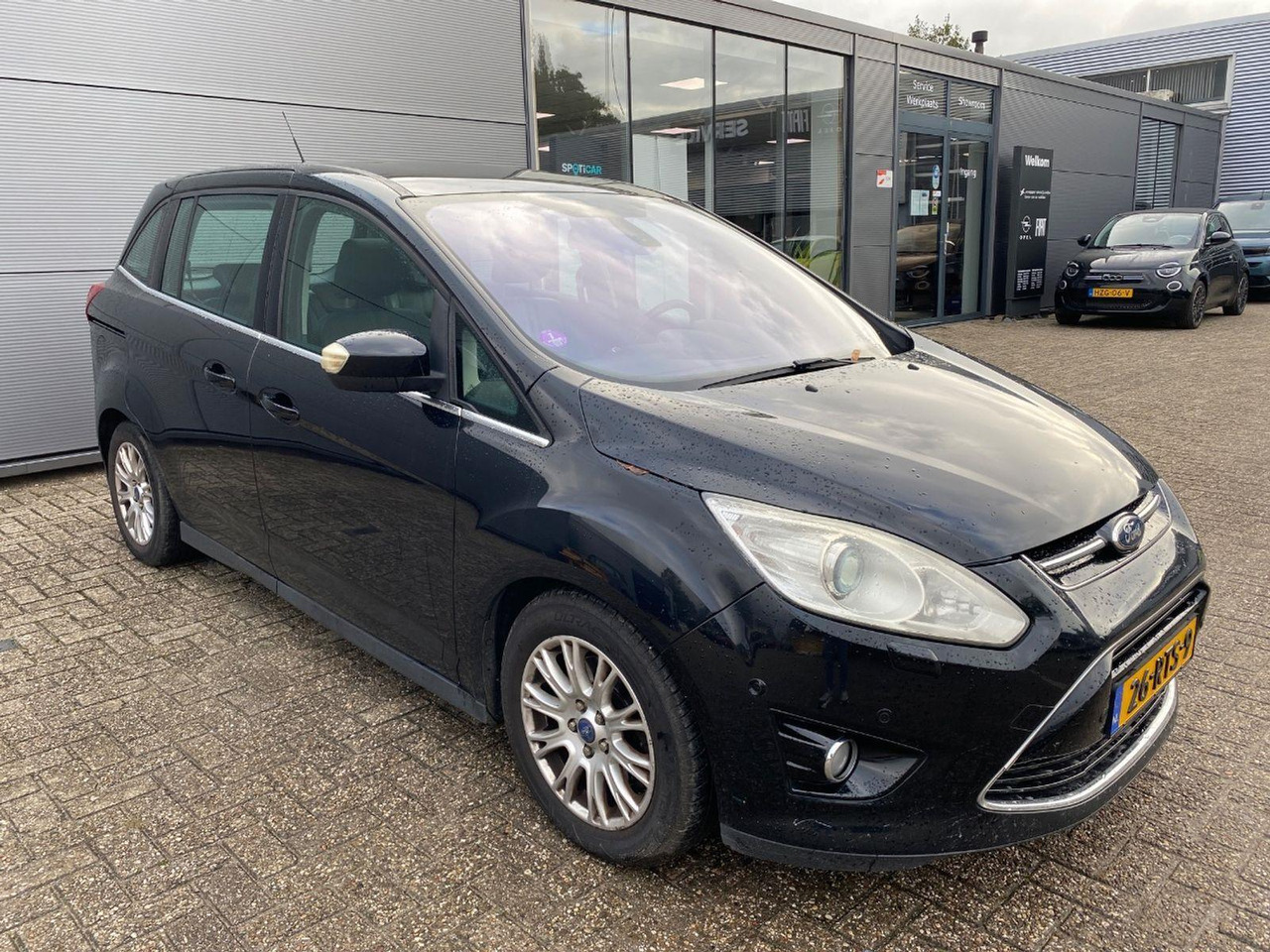 Ford Grand C-Max 1.6 EcoBoost Titanium 7p. | 2011 | 226.405 km | 26RTS9 | NAP: Logisch - Car: picture 2 Ford Grand C-Max 1.6 EcoBoost Titanium 7p. | 2011 | 226.405 km | 26RTS9 | NAP: Logisch - Car: picture 2