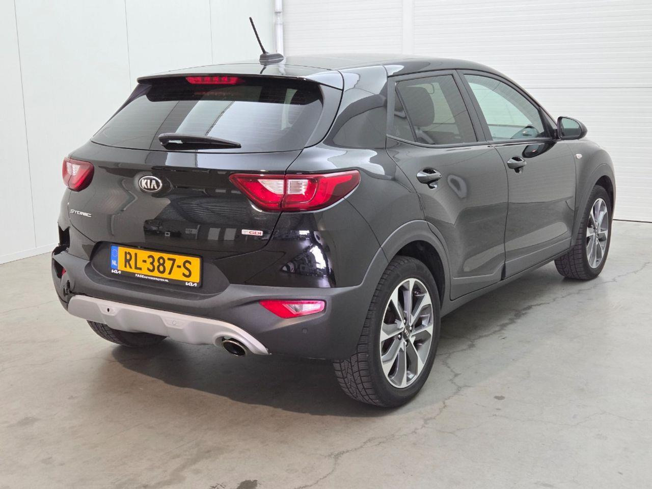 Kia Stonic 1.0 T - GDi ComfortPlusLine Navigator | 2018 | 158.530 km | RL387S | NAP: Logisch - SUV: picture 4 Kia Stonic 1.0 T - GDi ComfortPlusLine Navigator | 2018 | 158.530 km | RL387S | NAP: Logisch - SUV: picture 4
