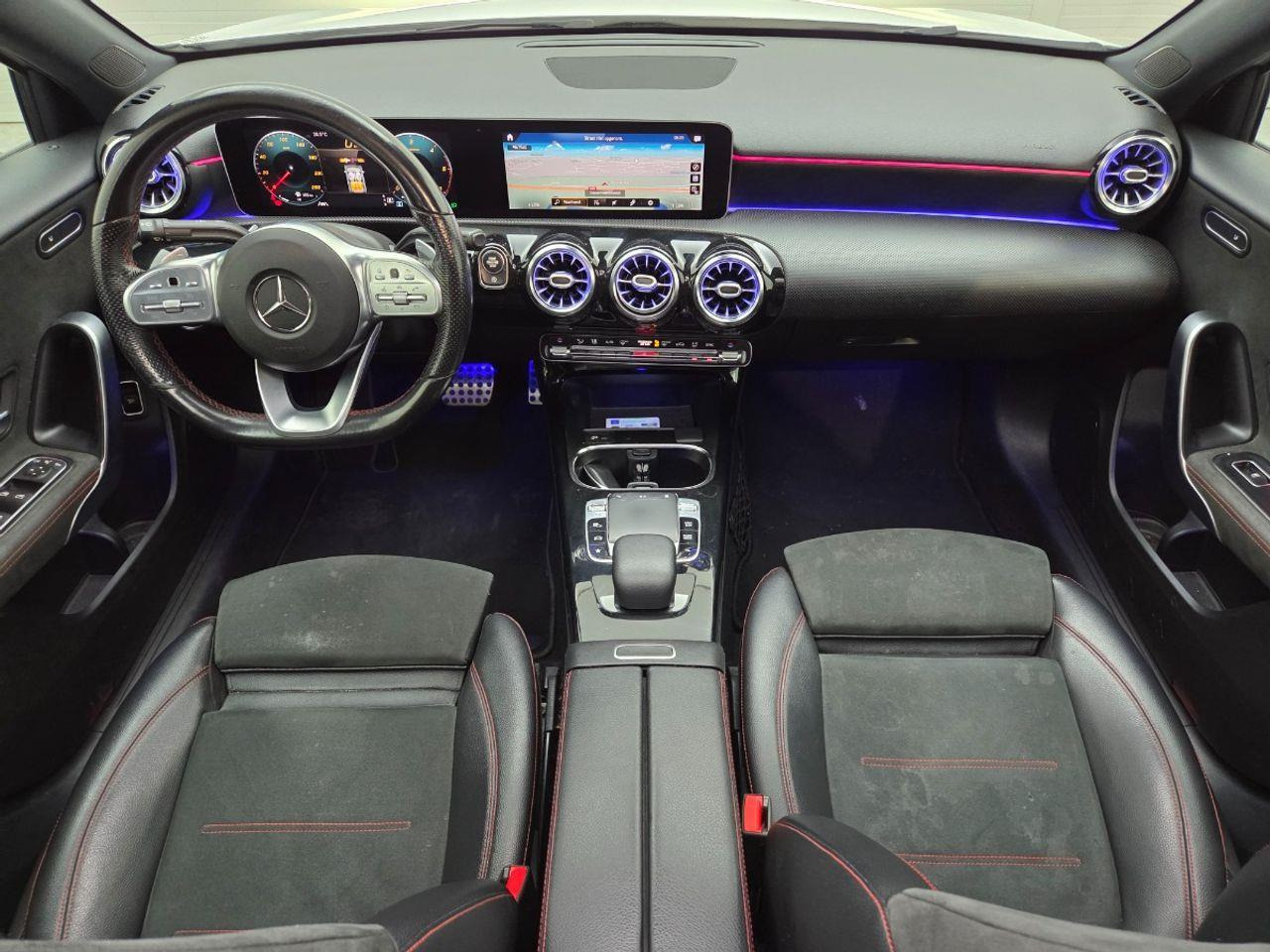 Mercedes - Benz A - klasse 180 d Launch Edition Premium | 2019 | 154.050 km | J590RH | NAP: Geen oordeel - Car: picture 5 Mercedes - Benz A - klasse 180 d Launch Edition Premium | 2019 | 154.050 km | J590RH | NAP: Geen oordeel - Car: picture 5