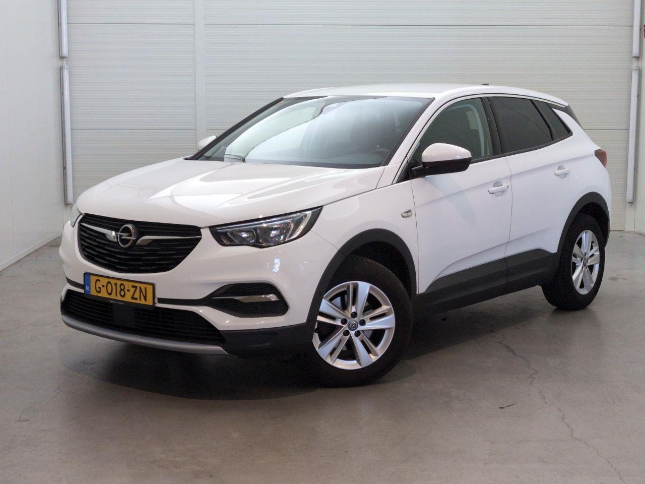 Opel Grandland X 1.2 Turbo Business Executive | 2020 | 195.958 km | Automaat | G018ZN | NAP: Logisch - SUV: picture 1 Opel Grandland X 1.2 Turbo Business Executive | 2020 | 195.958 km | Automaat | G018ZN | NAP: Logisch - SUV: picture 1