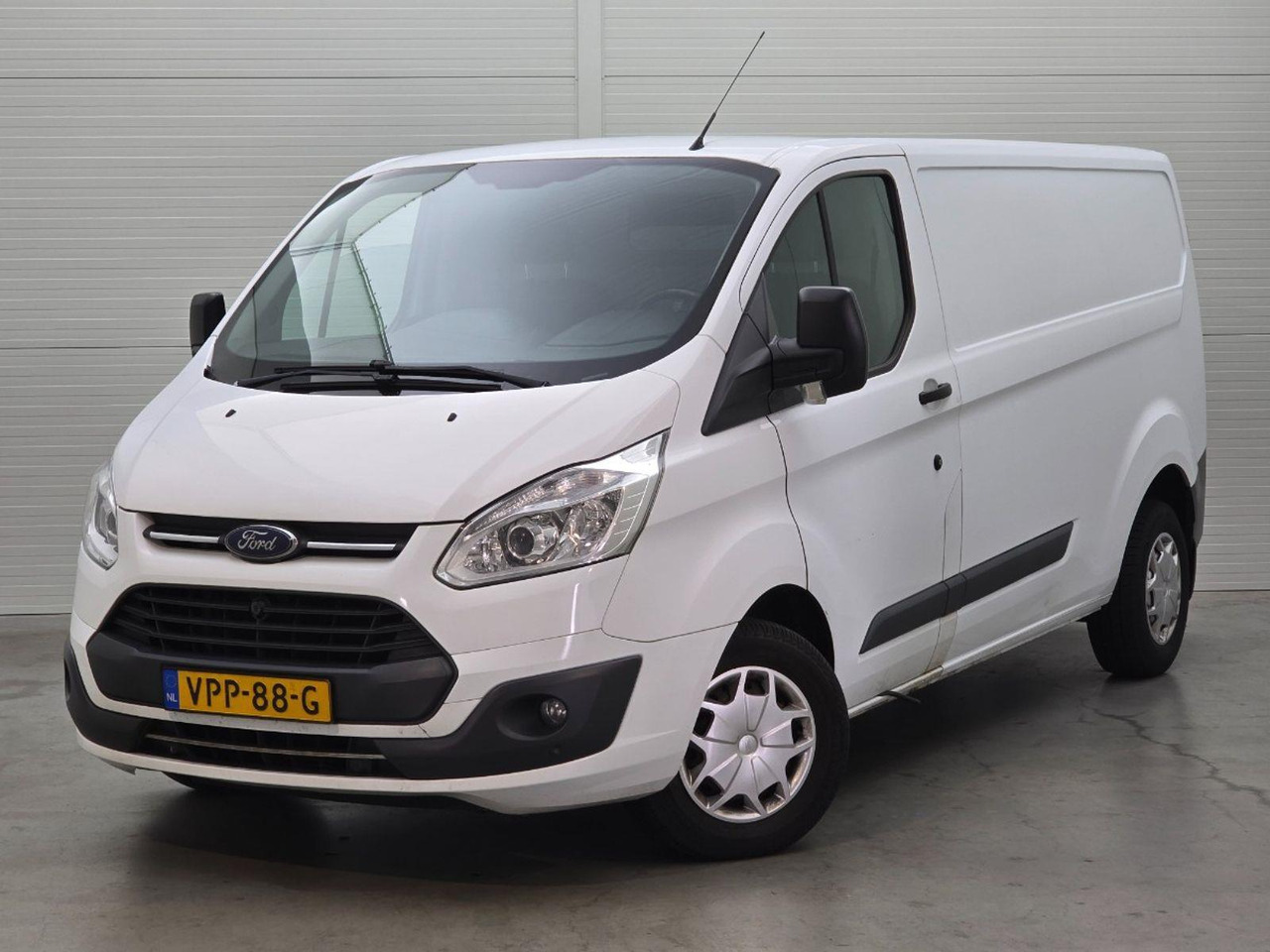 Ford Transit Custom 310 2.0 TDCI L2H1 Ambiente | 2017 | 158.440 km | VPP88G | NAP: Geen oordeel - Other machinery: picture 1 Ford Transit Custom 310 2.0 TDCI L2H1 Ambiente | 2017 | 158.440 km | VPP88G | NAP: Geen oordeel - Other machinery: picture 1