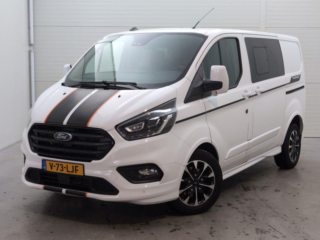 Ford Transit Custom 320 2.0 TDCI L1H1 Sport DC | 2020 | 103.602 km | Automaat | V73LJF | NAP: Geen oordeel - Other machinery: picture 1 Ford Transit Custom 320 2.0 TDCI L1H1 Sport DC | 2020 | 103.602 km | Automaat | V73LJF | NAP: Geen oordeel - Other machinery: picture 1