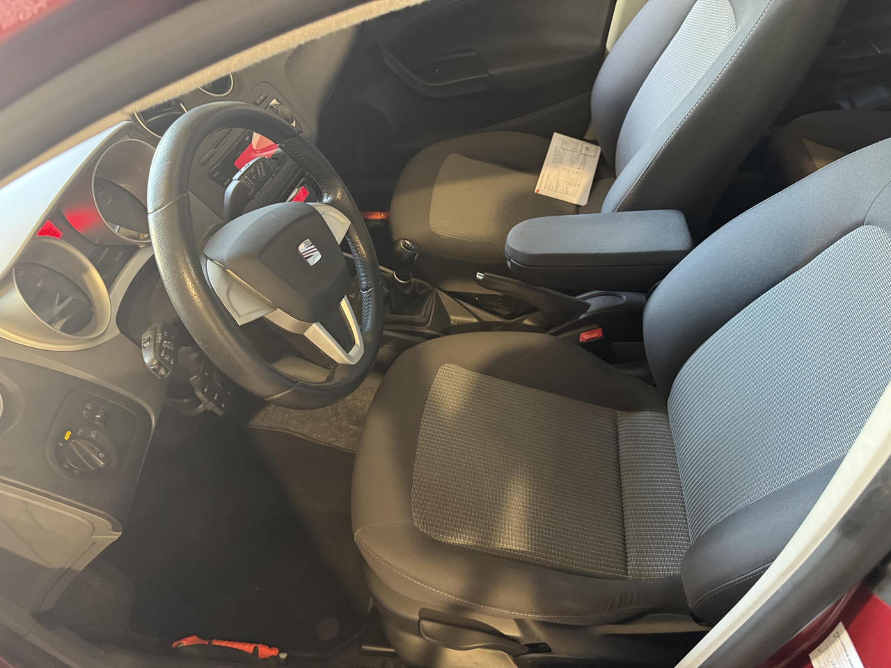 SEAT Ibiza ST 1.2 TSI Style | 2011 | 221.904 km | 52-RGK-7 - Car: picture 3 SEAT Ibiza ST 1.2 TSI Style | 2011 | 221.904 km | 52-RGK-7 - Car: picture 3
