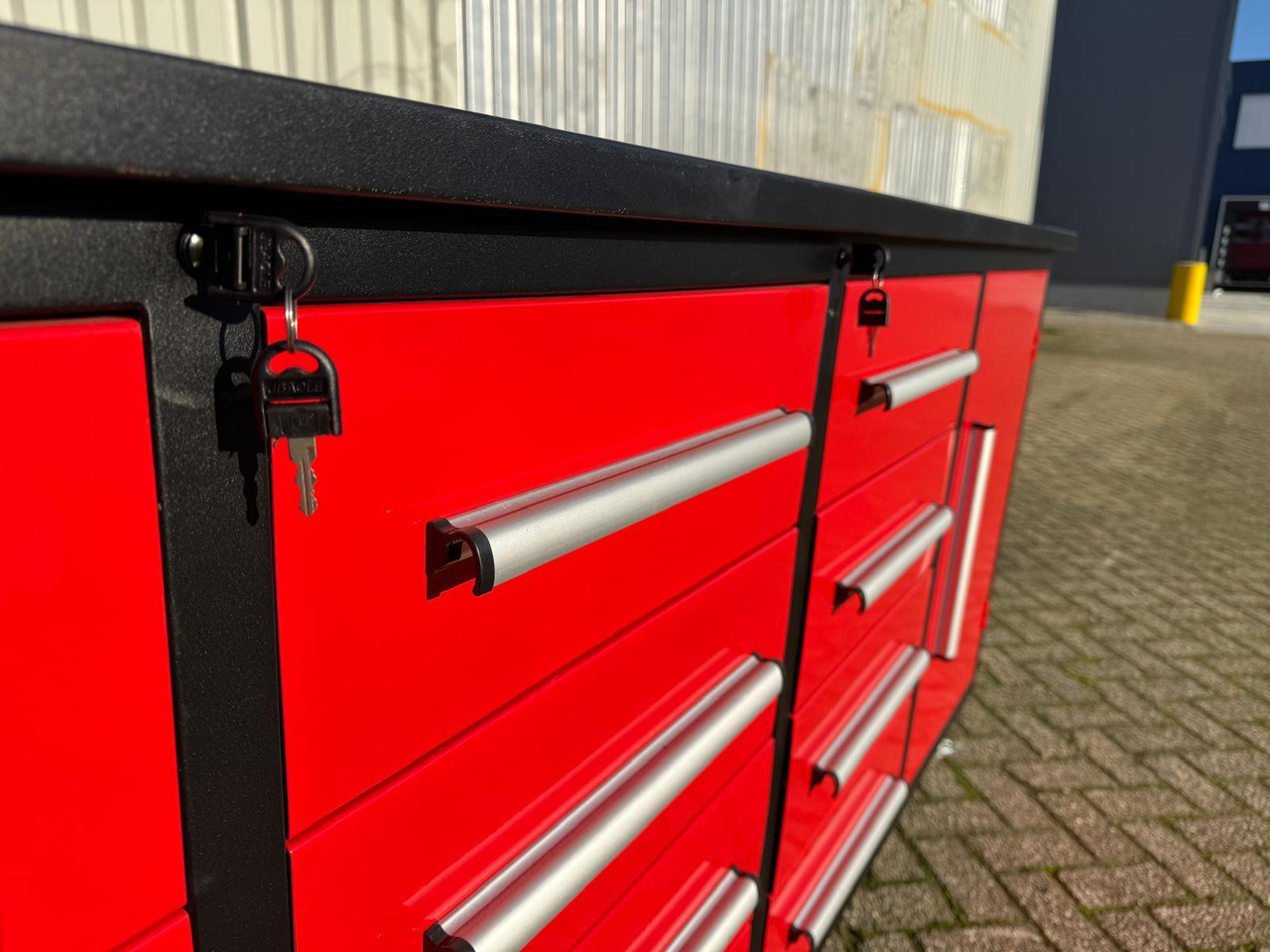 StahlWorks 10FT-12D-2-01C Gereedschapswand met 12 Lades en 2 Deuren (Nieuw) - Workshop equipment: picture 4 StahlWorks 10FT-12D-2-01C Gereedschapswand met 12 Lades en 2 Deuren (Nieuw) - Workshop equipment: picture 4