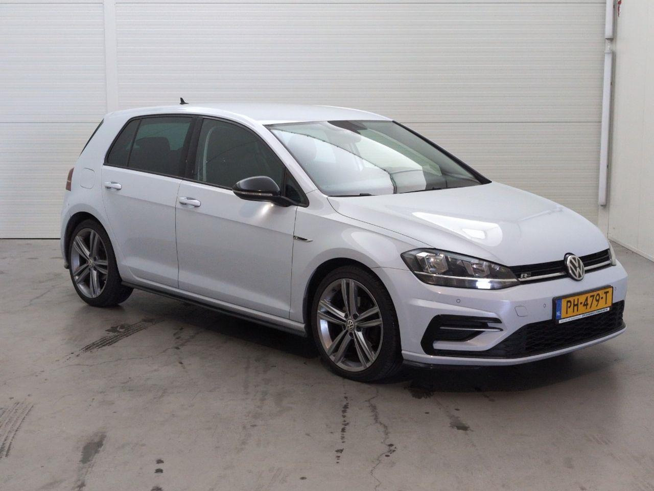Volkswagen Golf 2.0 TDI Highline Business R | 2017 | 237.328 km | PH479T | NAP: Logisch - Car: picture 2 Volkswagen Golf 2.0 TDI Highline Business R | 2017 | 237.328 km | PH479T | NAP: Logisch - Car: picture 2
