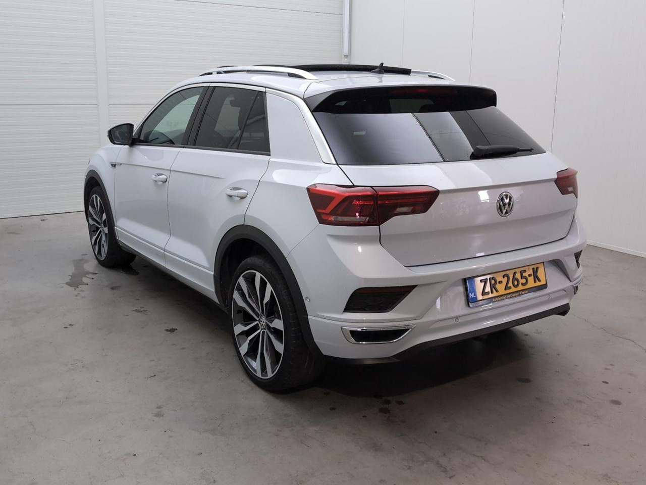 Volkswagen T-Roc 1.5 TSI Sport Business R | 2019 | 121.700 km | Automaat | ZR265K | NAP: Logisch - SUV: picture 3 Volkswagen T-Roc 1.5 TSI Sport Business R | 2019 | 121.700 km | Automaat | ZR265K | NAP: Logisch - SUV: picture 3