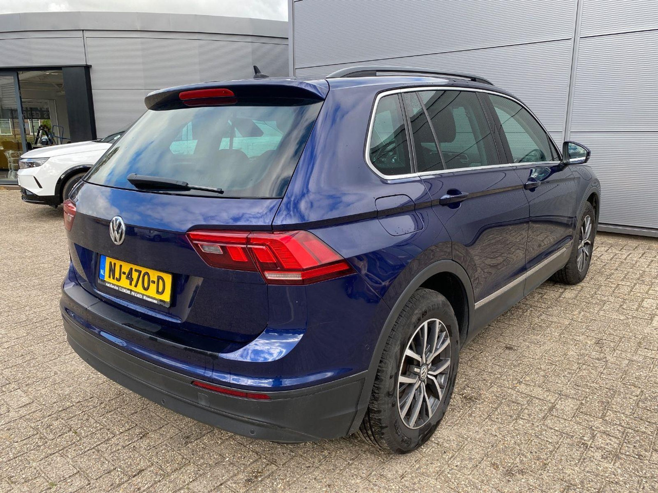 Volkswagen Tiguan 1.4 TSI Comfortline | 2017 | 178.830 km | NJ470D | NAP: Logisch - SUV: picture 4 Volkswagen Tiguan 1.4 TSI Comfortline | 2017 | 178.830 km | NJ470D | NAP: Logisch - SUV: picture 4