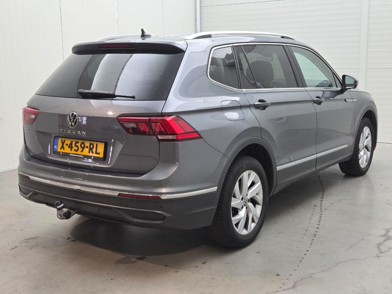 Volkswagen Tiguan Allspace 1.5 TSI R - Line 7p. | 2023 | 86.012 km | Automaat | X459RL | NAP: Geen oordeel - SUV: picture 4 Volkswagen Tiguan Allspace 1.5 TSI R - Line 7p. | 2023 | 86.012 km | Automaat | X459RL | NAP: Geen oordeel - SUV: picture 4