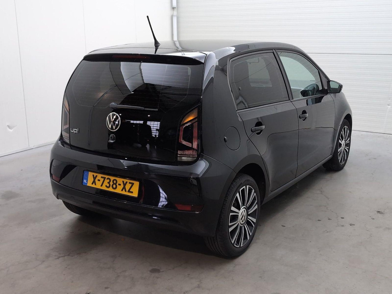 Volkswagen Up! 1.0 | 2020 | 123.971 km | X738XZ | NAP: Geen oordeel - Hatchback: picture 4 Volkswagen Up! 1.0 | 2020 | 123.971 km | X738XZ | NAP: Geen oordeel - Hatchback: picture 4