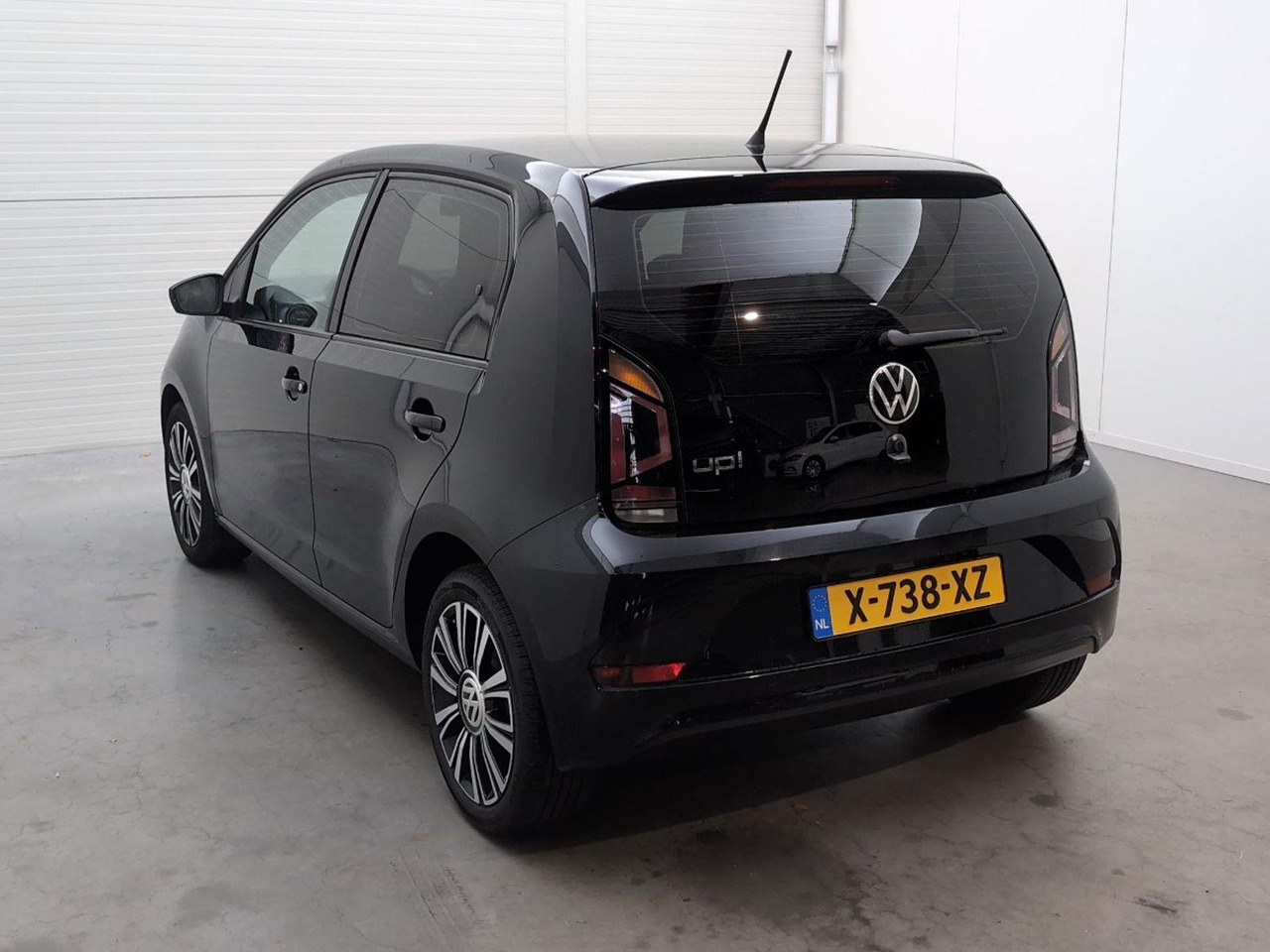 Volkswagen Up! 1.0 | 2020 | 123.971 km | X738XZ | NAP: Geen oordeel - Hatchback: picture 3 Volkswagen Up! 1.0 | 2020 | 123.971 km | X738XZ | NAP: Geen oordeel - Hatchback: picture 3