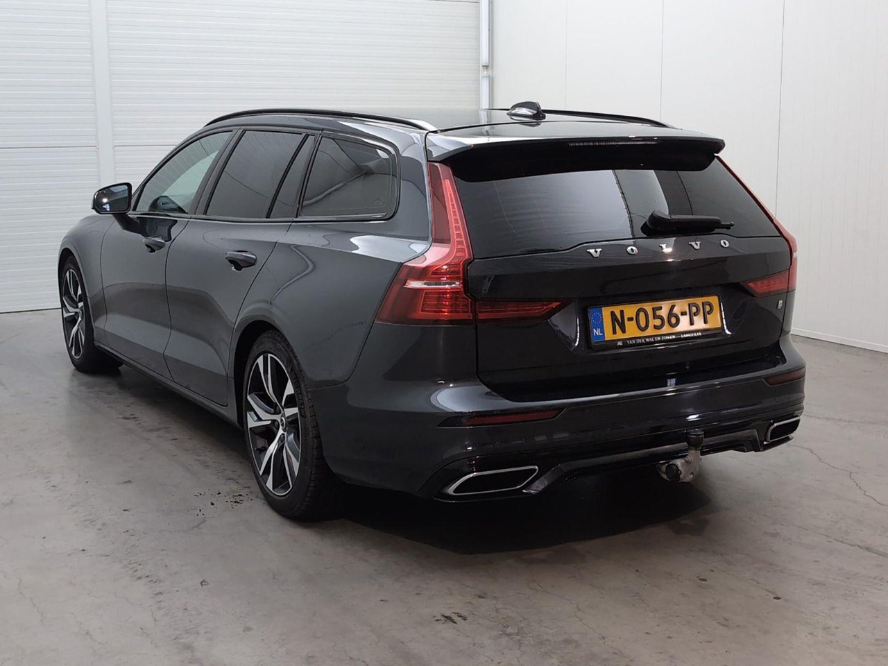 Volvo V60 2.0 D4 Inscription | 2019 | 192.437 km | Automaat | N056PP | NAP: Geen oordeel - Car: picture 3 Volvo V60 2.0 D4 Inscription | 2019 | 192.437 km | Automaat | N056PP | NAP: Geen oordeel - Car: picture 3
