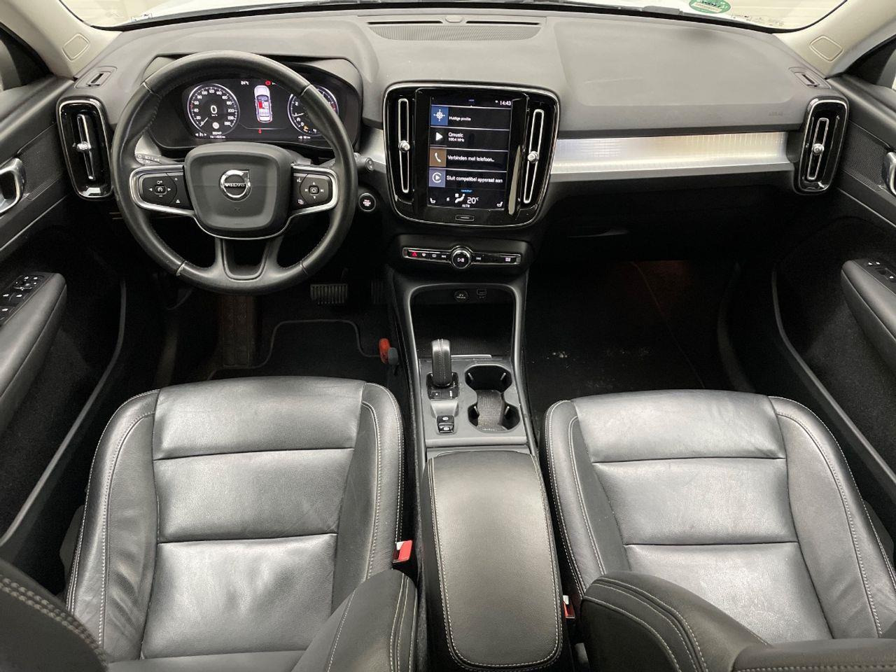 Volvo XC40 1.5 T3 Momentum Pro | 2019 | 202.446 km | G423RG | NAP: Logisch - Car: picture 5 Volvo XC40 1.5 T3 Momentum Pro | 2019 | 202.446 km | G423RG | NAP: Logisch - Car: picture 5