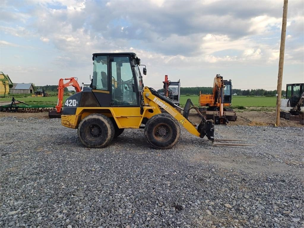 Kramer 420 series 2 Kauha +Piikit - Wheel loader: picture 1 Kramer 420 series 2 Kauha +Piikit - Wheel loader: picture 1