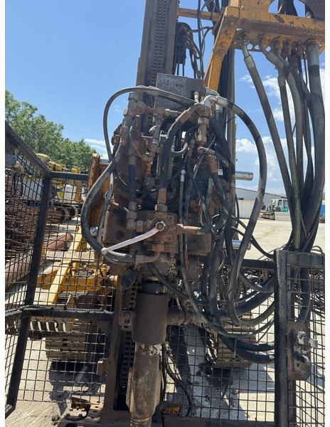 Klemm KR802 - Drilling rig: picture 4 Klemm KR802 - Drilling rig: picture 4