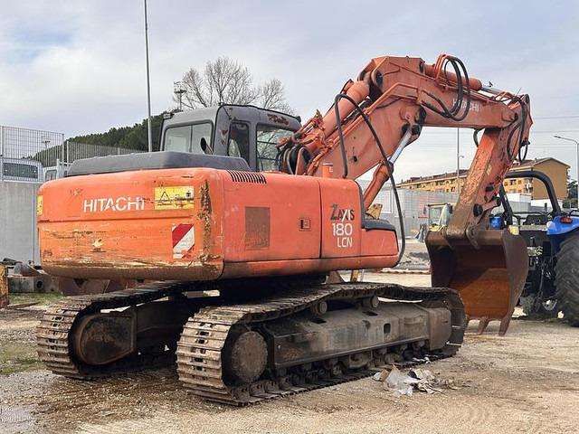 Hitachi ZX180 - Crawler excavator: picture 4 Hitachi ZX180 - Crawler excavator: picture 4