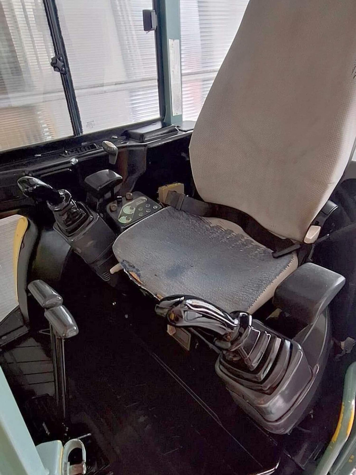 YANMAR VIO30 - Mini excavator: picture 5 YANMAR VIO30 - Mini excavator: picture 5