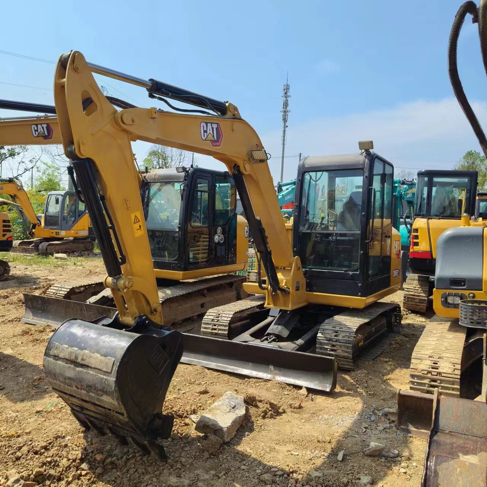 CATERPILLAR 306E2 - Mini excavator: picture 1 CATERPILLAR 306E2 - Mini excavator: picture 1