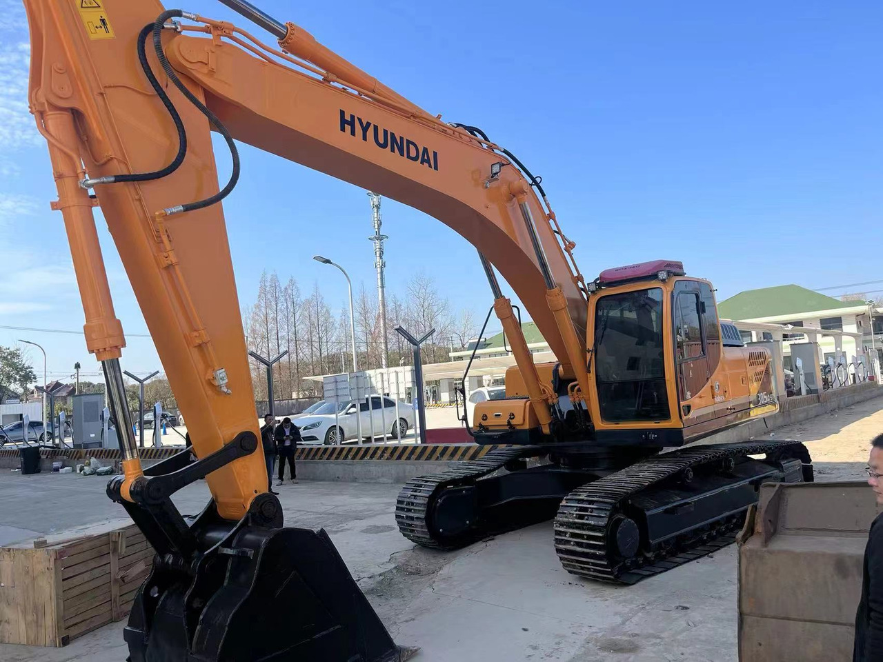 Hyundai R305LC-9T - Crawler excavator: picture 4 Hyundai R305LC-9T - Crawler excavator: picture 4