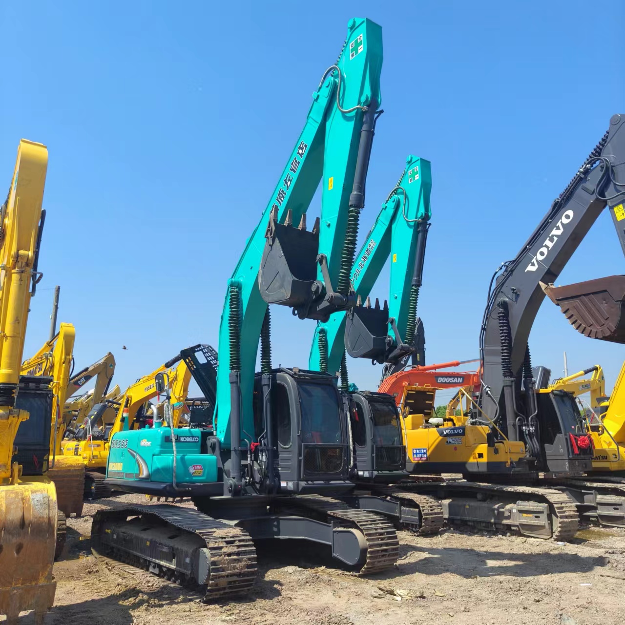 KOBELCO SK200D - Crawler excavator: picture 1 KOBELCO SK200D - Crawler excavator: picture 1