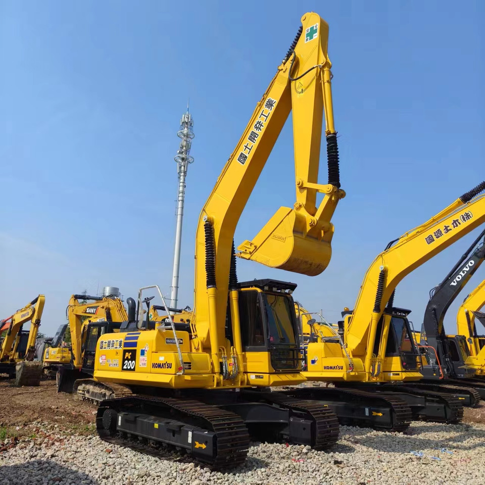 KOMATSU PC 200-8N1 - Crawler excavator: picture 3 KOMATSU PC 200-8N1 - Crawler excavator: picture 3