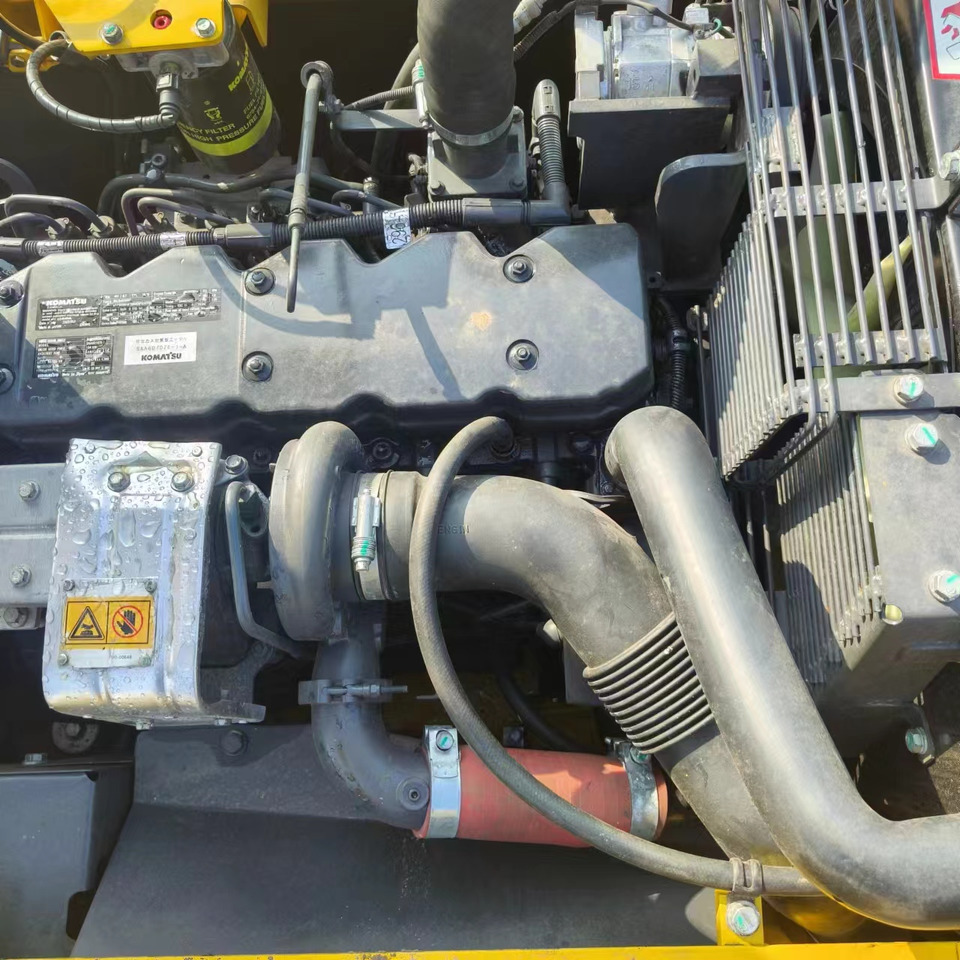 KOMATSU PC200 - Crawler excavator: picture 3 KOMATSU PC200 - Crawler excavator: picture 3