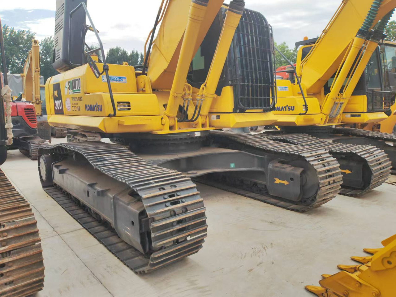KOMATSU PC300 - Crawler excavator: picture 4 KOMATSU PC300 - Crawler excavator: picture 4