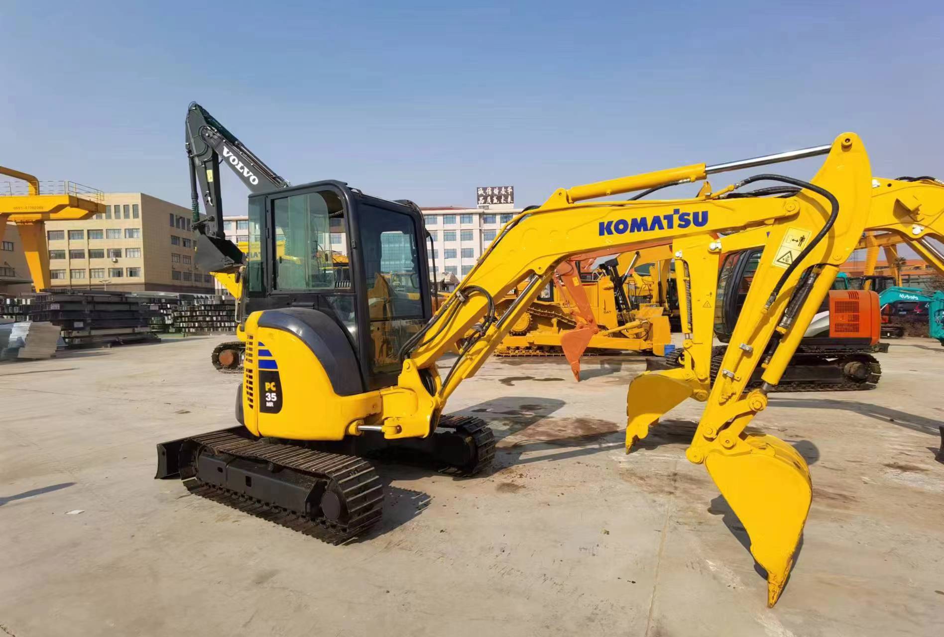 KOMATSU PC35 - Mini excavator: picture 2 KOMATSU PC35 - Mini excavator: picture 2