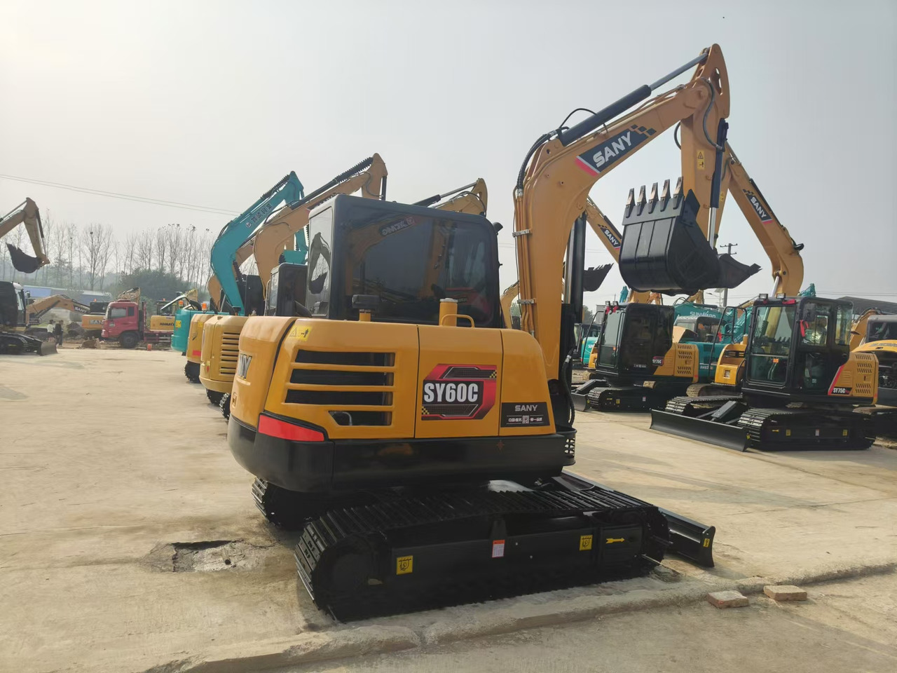 Crawler excavator SANY sy60: picture 6