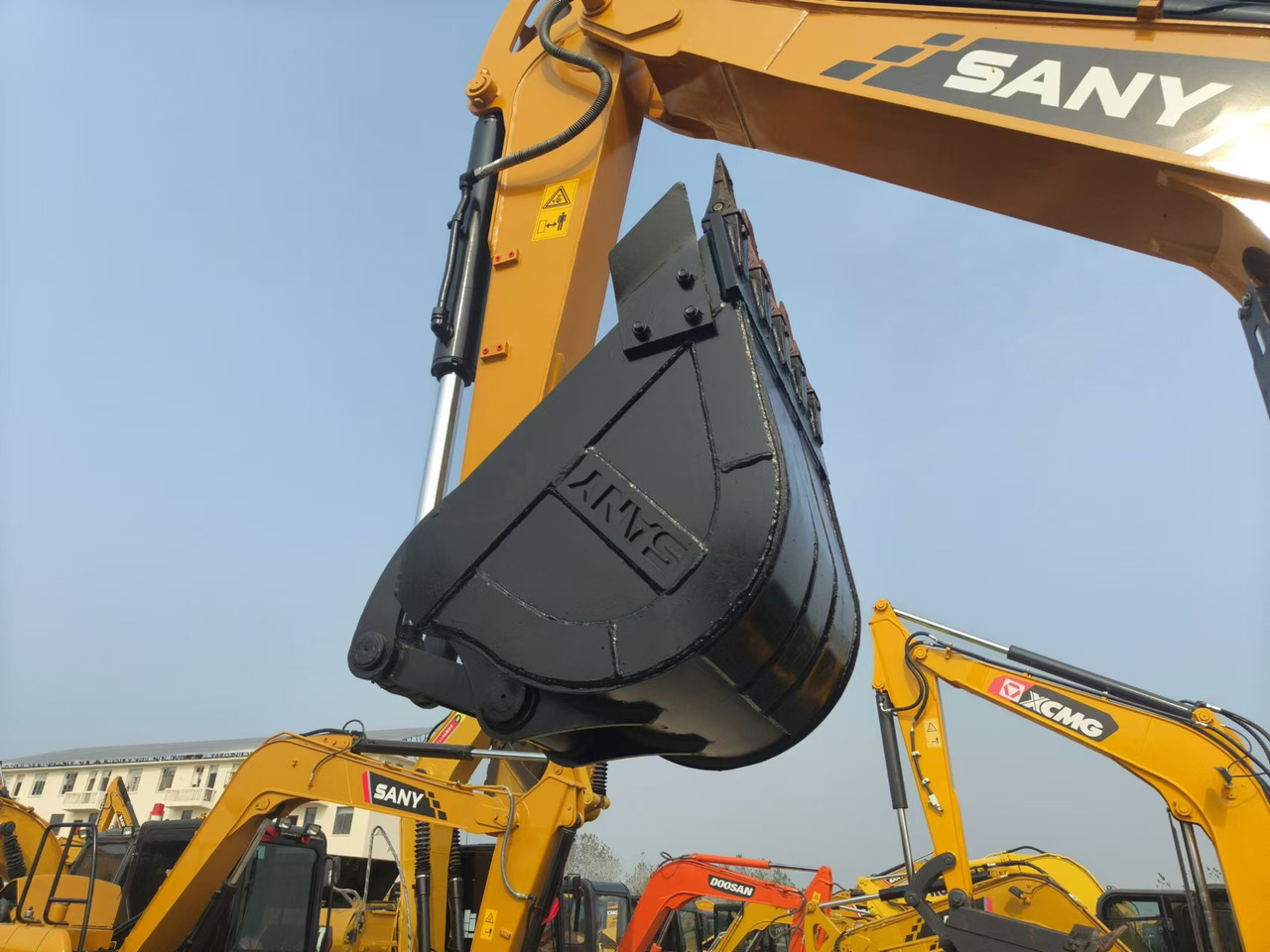 Crawler excavator SANY sy60: picture 11